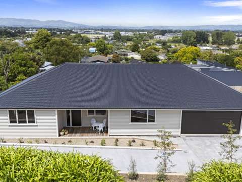 Feilding 3部屋 Add Windsor To Your Wishlist