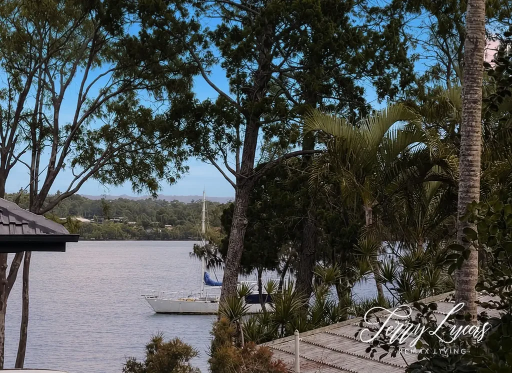 Bongaree 2कमरा Stunning Water Views, Spectacular Sunsets & Secure Coastal Living