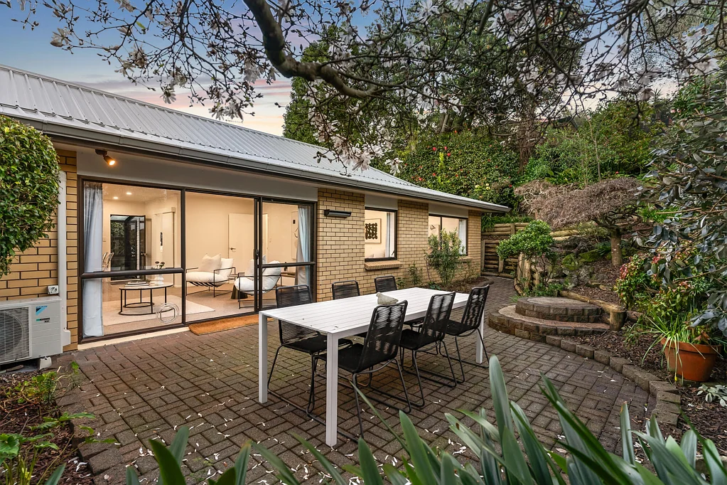 Meadowbank 3房 精装升级一步到位，理想美宅静候新主人！ Freshly Renovated, Ready For You
