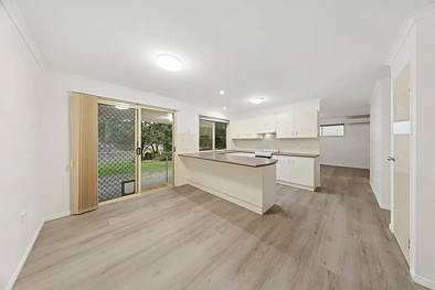 6 Willow Grove Road, Southside, QLD 4570, 4 slaapkamers, 2 badkamers, House