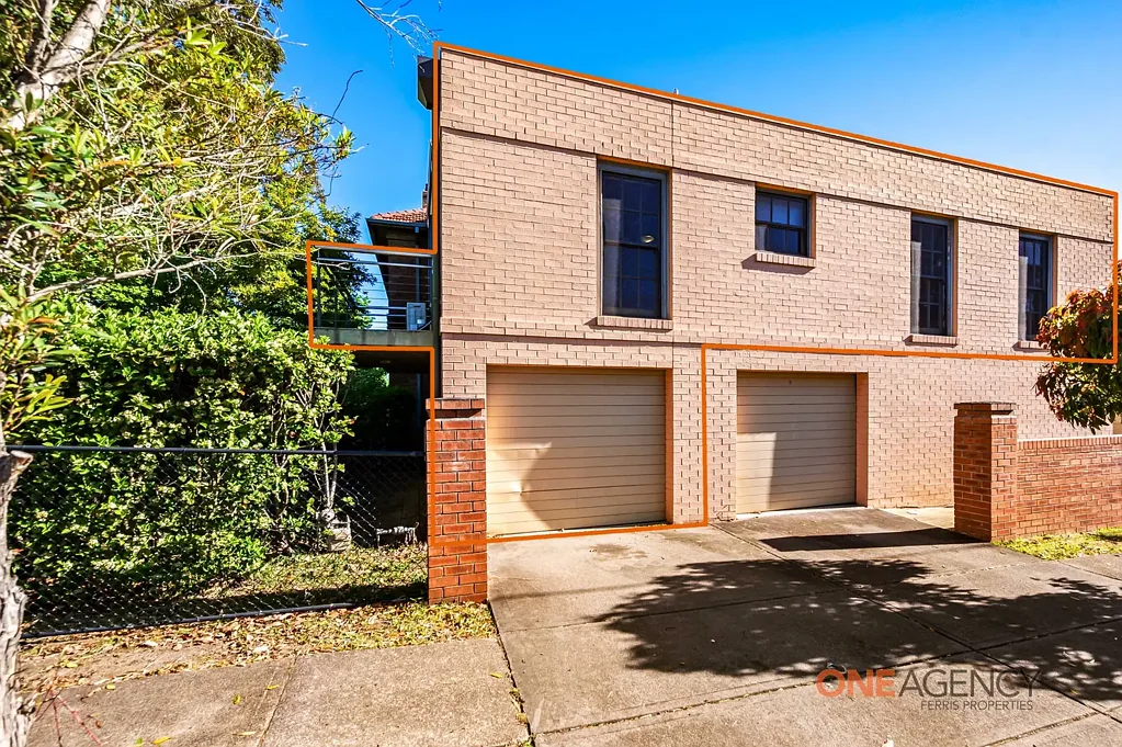 Mayfield 2ਬੈੱਡਰੂਮ Spacious Town Home with Private Access!