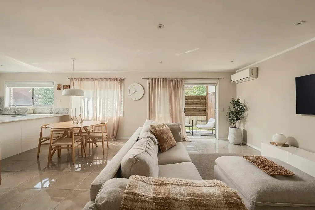 Everton Park 3બેડરૂમ Stylish Lowset Living in the Heart of Everton Park