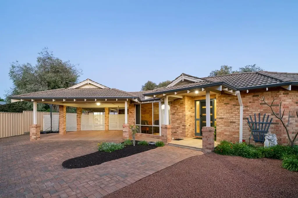 3 Bishop Place, West Busselton, WA 6280