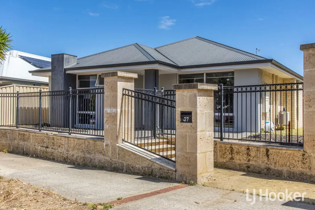27 Karri Karri Pass, Lakelands, WA 6180