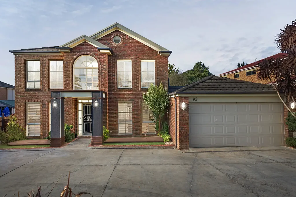 92 Aquarius Drive, Frankston, VIC 3199