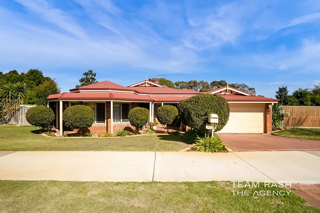 Henley Brook 6房  Exceptional Multi-Generational Living with a Pool and Two-Bedroom Granny Flat