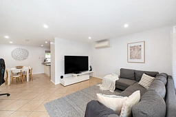 10/306 Victoria Road, Largs North