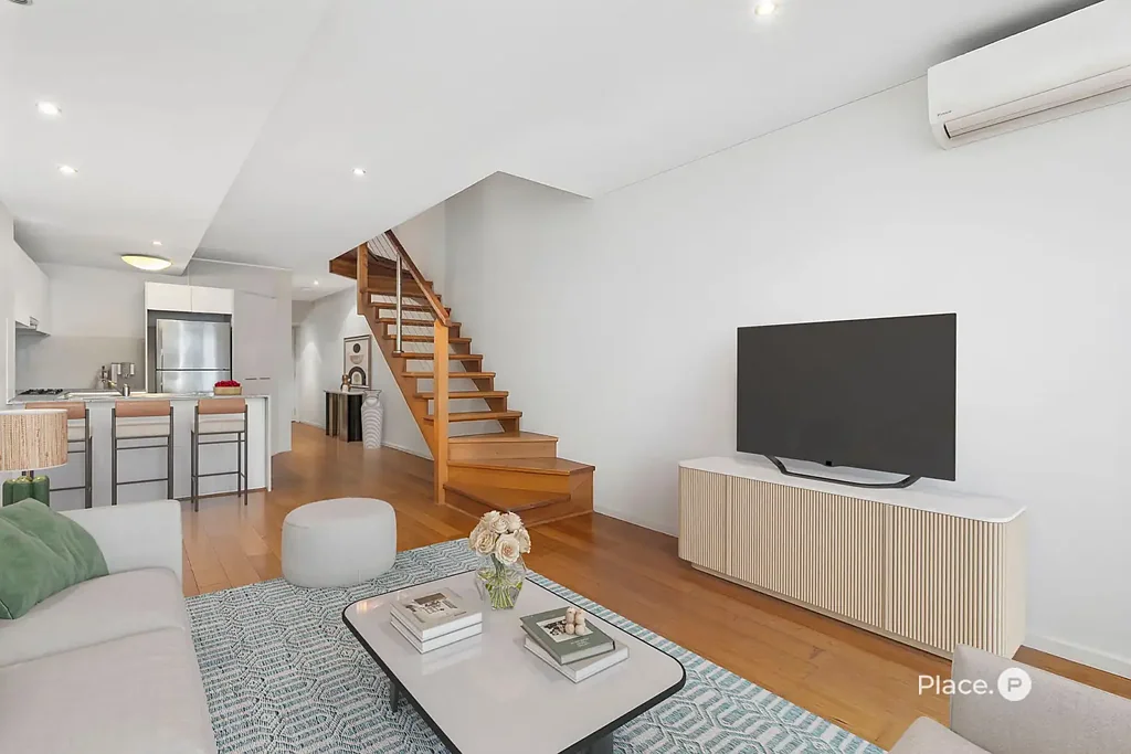 Fortitude Valley 2Zimmer Spacious Dual-Level Living in the Heart of the James Street Precinct