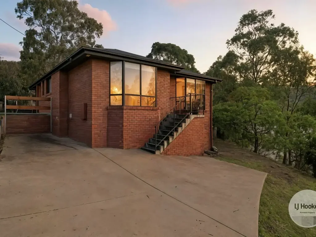 Claremont 3房  Claremont - Fresh Start or Smart Investment...Snap it Up!