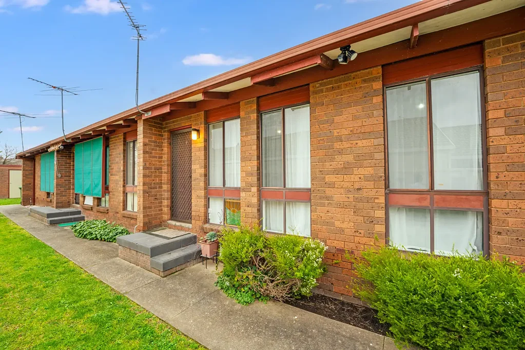 Lavington 2Zimmer Stylish, Private & Perfectly Positioned!!