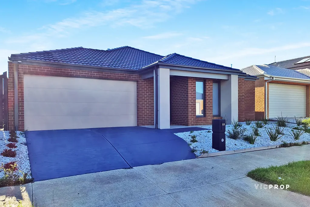 Stunning Home in Upper Point Cook