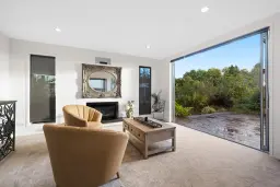 5B Peninsula Point, Huntington