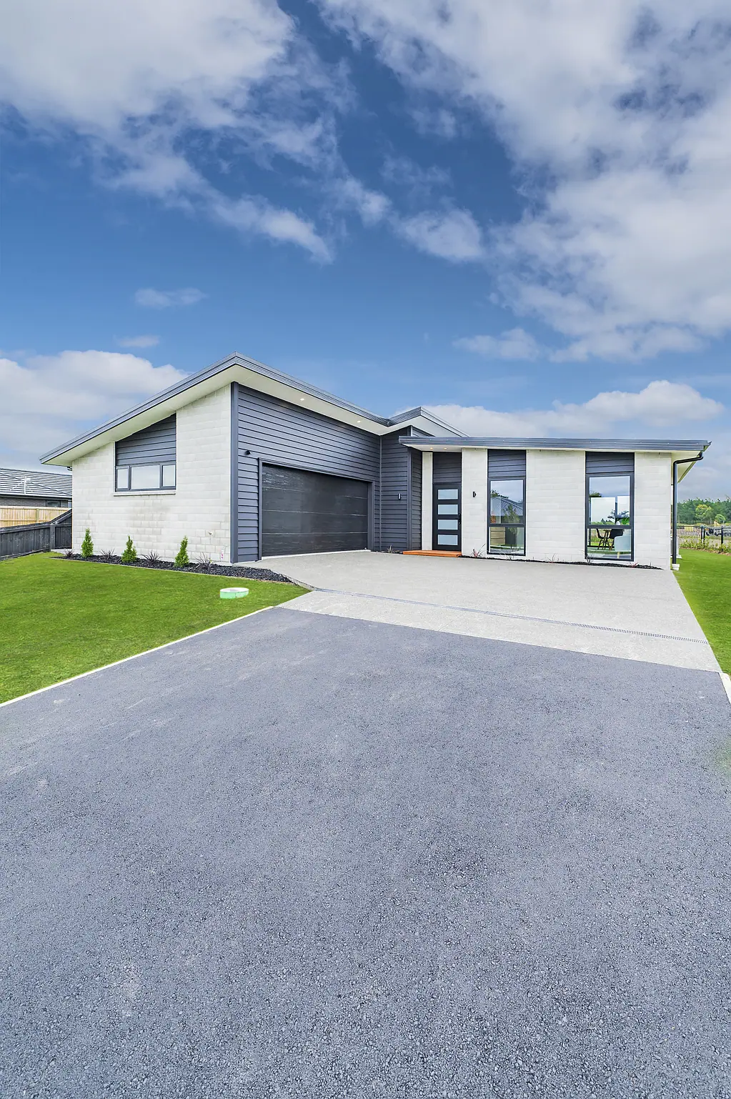 Leeston 4chambre Cracking New Build With Reserve Outlook