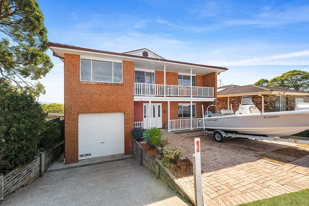 Mirrabooka 3ਬੈੱਡਰੂਮ Family Retreat with Panoramic Views and Endless Potential