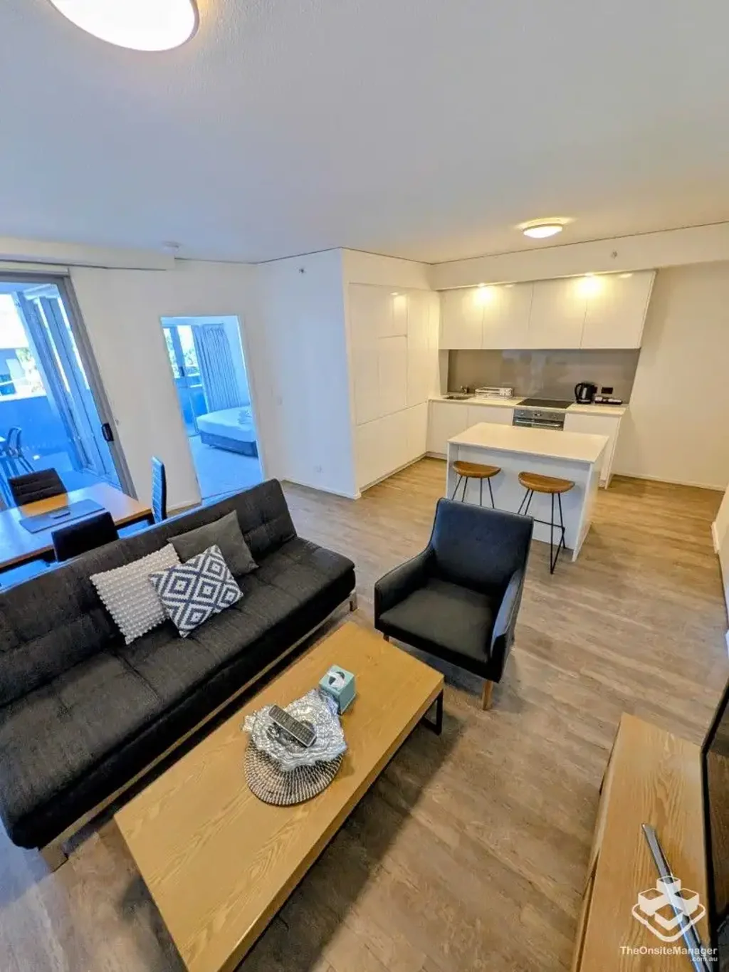 2 Bedroom Unit City Views
