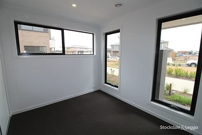 86 Flatbush Avenue, Point Cook, VIC 3030, 4 slaapkamers, 3 badkamers, House