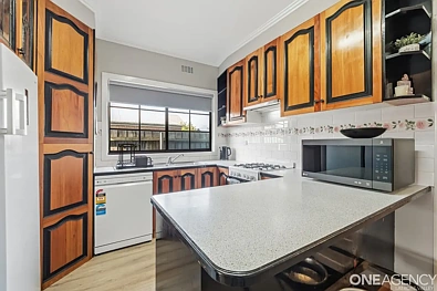15 Garibaldi Street, Traralgon, VIC 3844, 5 habitaciones, 2 baños, House