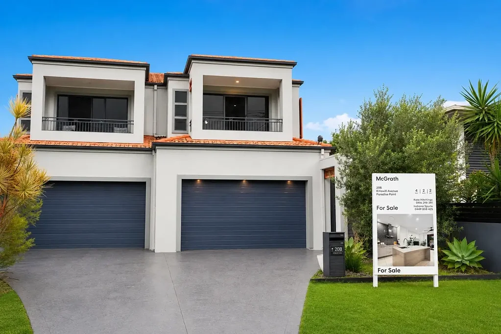 Paradise Point 4房  Rare 4-Bedroom Duplex in a Quiet Paradise Point Location
Deadline Sale: Best Offers by 2pm, 23rd June 2026 (Unless sold prior)
'Guiding $1.6 - $1.65M'