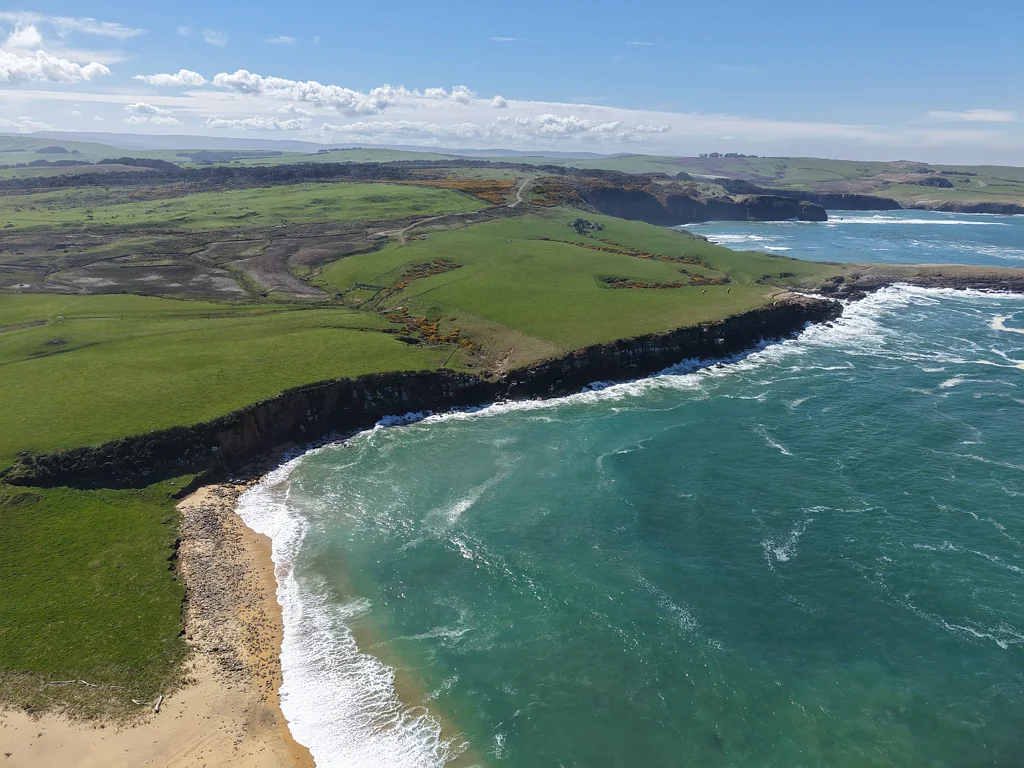 Wyndham Surrounds Dairy Grazing And/Or Idyllic Coastal Retreat