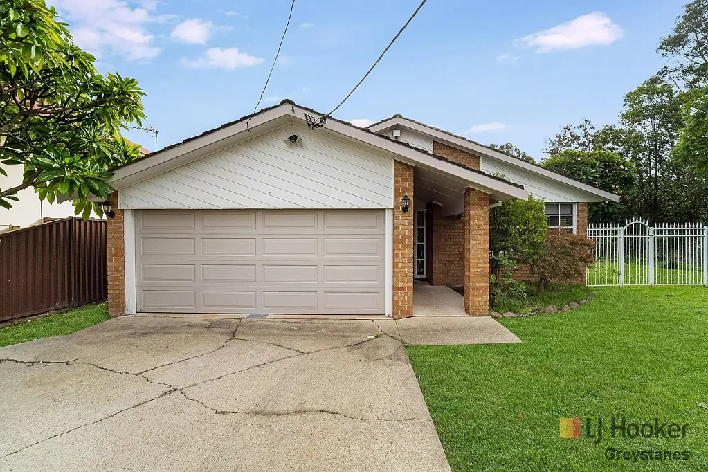Greystanes 4 Bedroom $1,650,000 - 968.6SQM ON 2 LOTS - INVEST, LIVE OR BUILD!!!