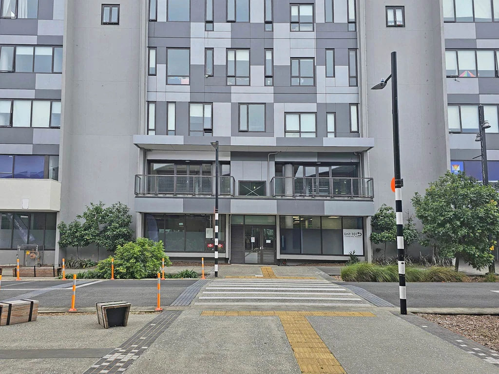 Manukau PRIME VACANT UNIT IN CENTRAL MANUKAU