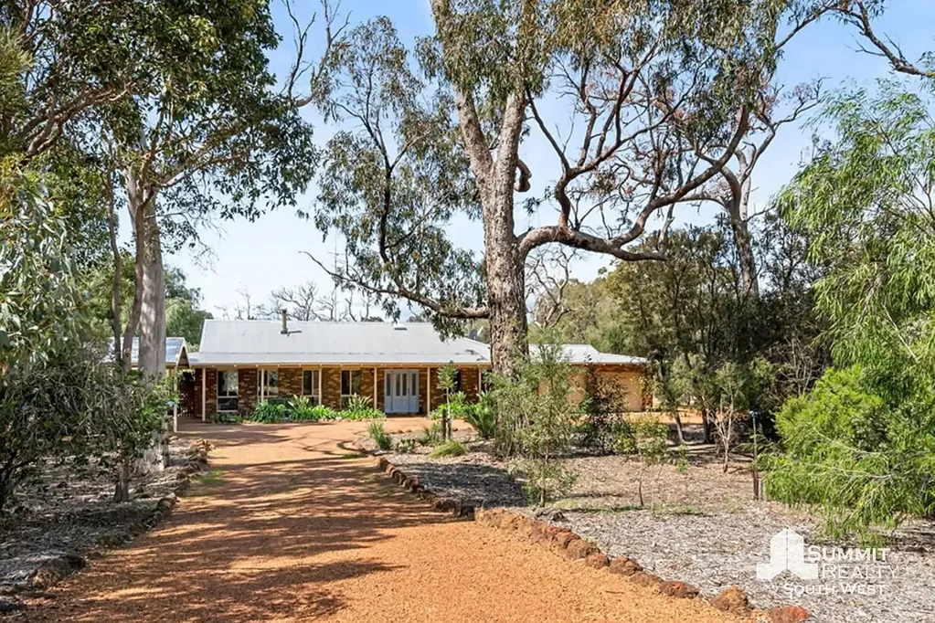 Leschenault 5Phòng ngủ Spacious Family Living with a True Leschenault Lifestyle