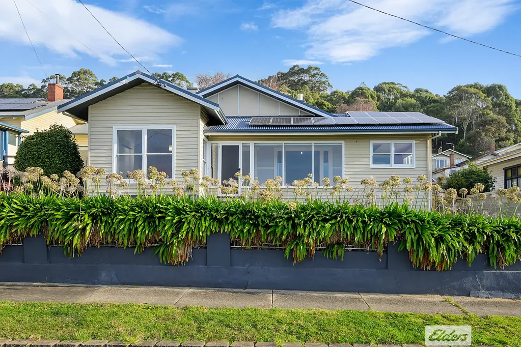South Burnie 3部屋 Character, Comfort, and Convenience in South Burnie