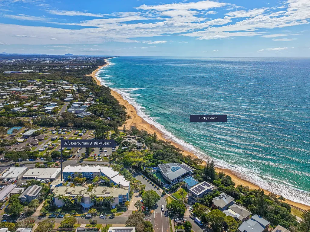 Dicky Beach 1 Slaapkamer Relaxed Coastal Living in a Prime Dicky Beach Location