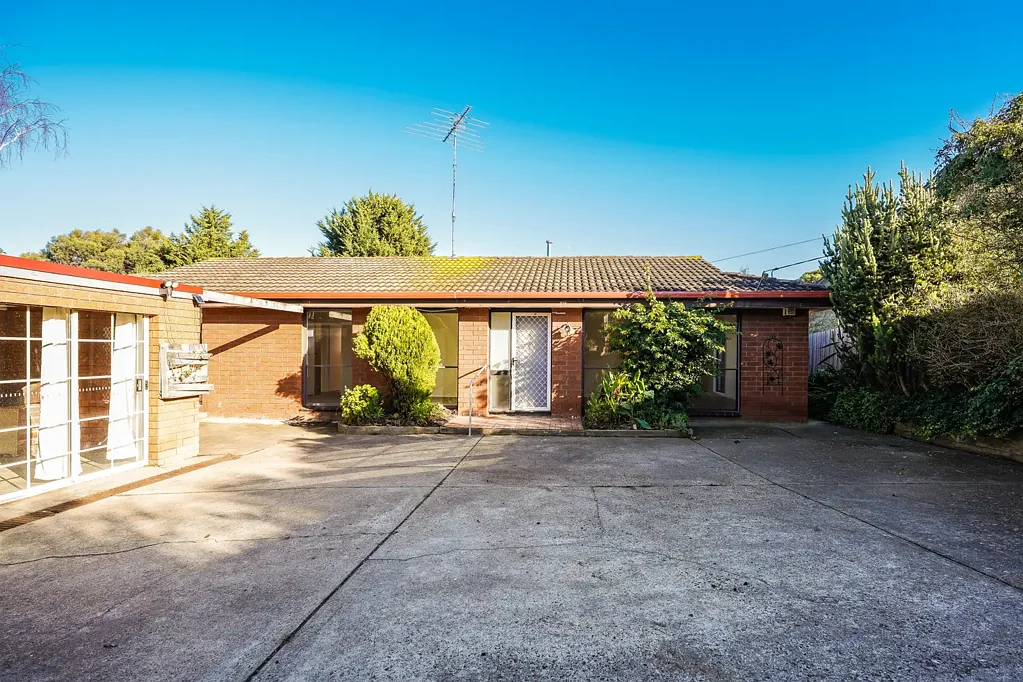 Renovated, Highton Family Living with a View