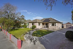 13 Wycola Avenue, Hei Hei