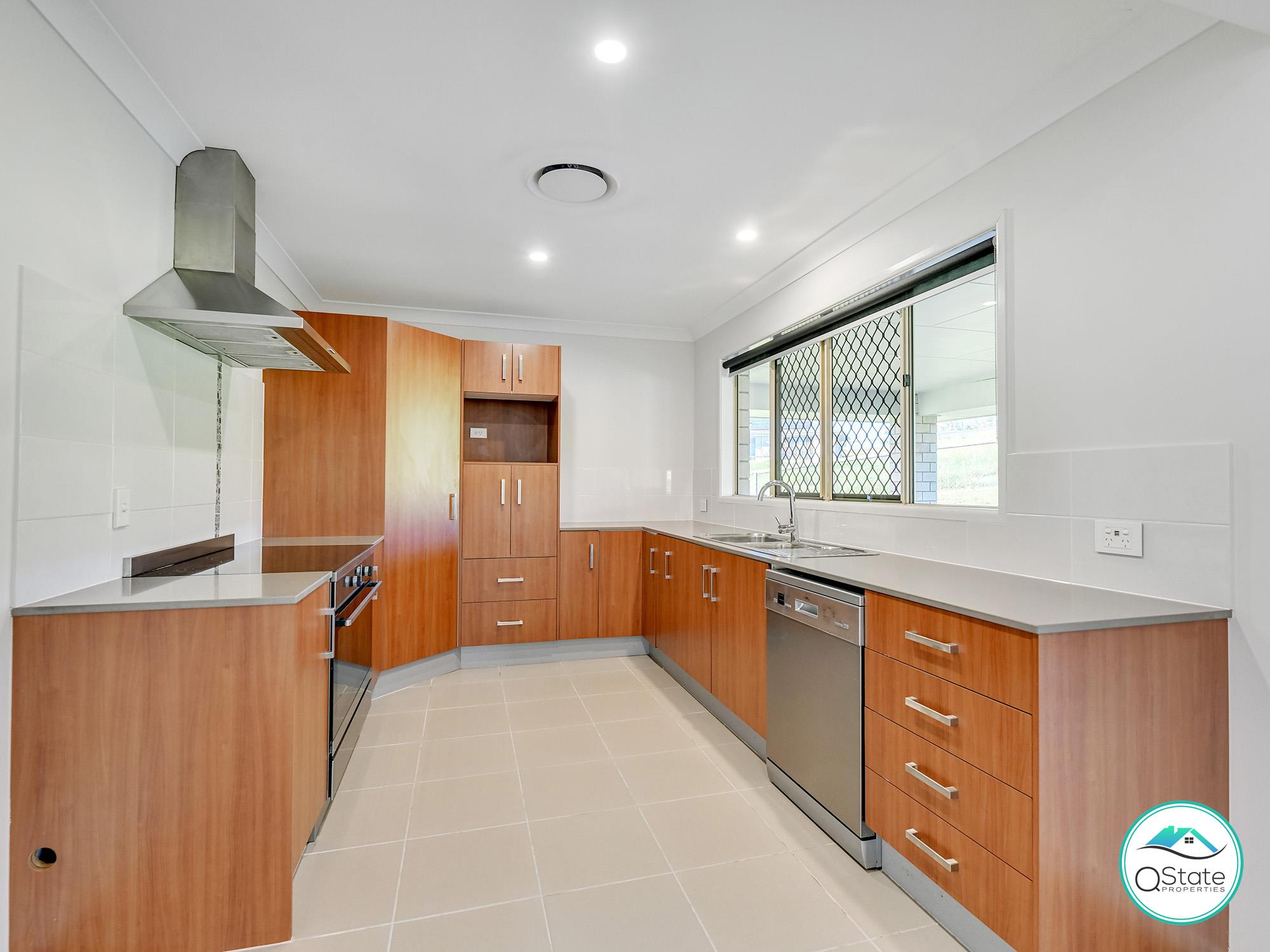 63-67 TUTIN CR, WOODHILL QLD 4285, 0部屋, 0バスルーム, House