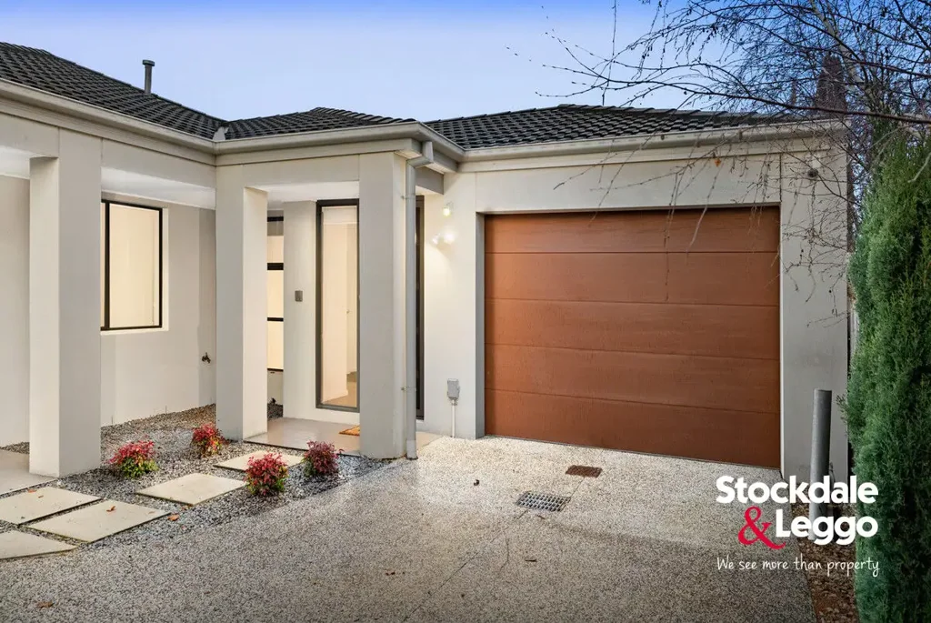 Greenvale 2 Bedroom Stylish Single-Level Living in a Prime Greenvale Location
