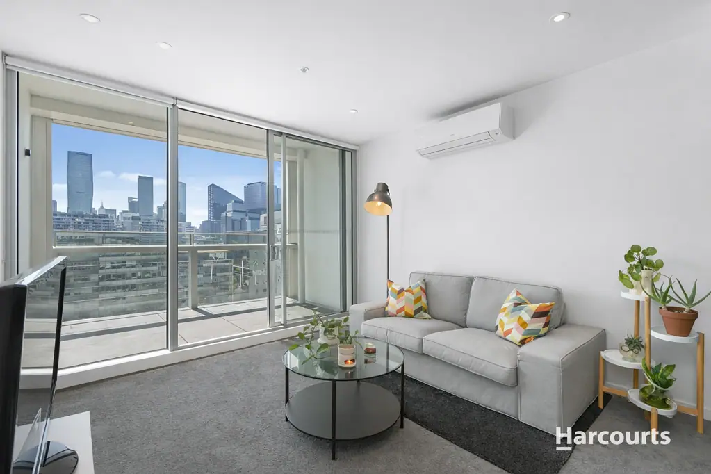 Docklands 2chambre Over 7.7% Gross Return | 12-Month Lease Renewal | Prime Docklands Investment