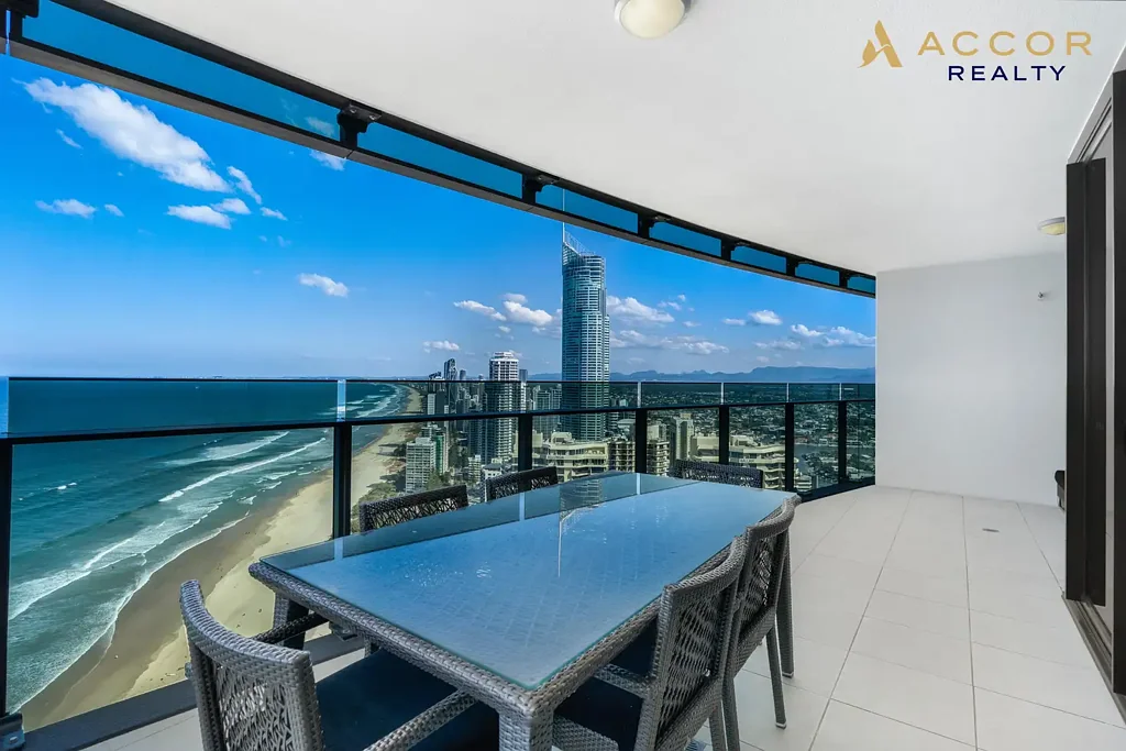 Surfers Paradise 2 Bedroom Peppers Soul - Ultimate Beachfront Lifestyle!
