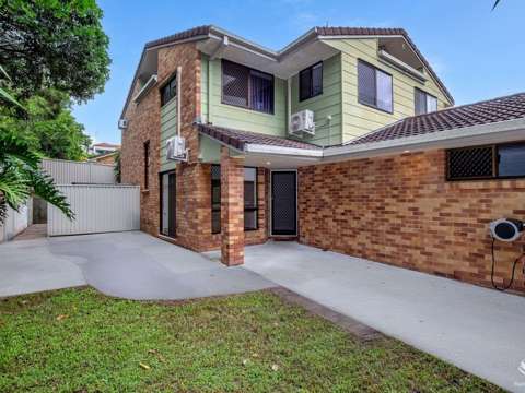 Reedy Creek 3 Bedroom PRIVATE FAMILY PROPERTY OR SMART INVESTMENT