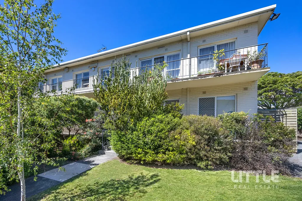 Hawthorn 1房 北向采光佳 50平一居室 宁静社区花园 步行生活配套 新厨卫车位 Renovated north facing in the heart of Hawthorn