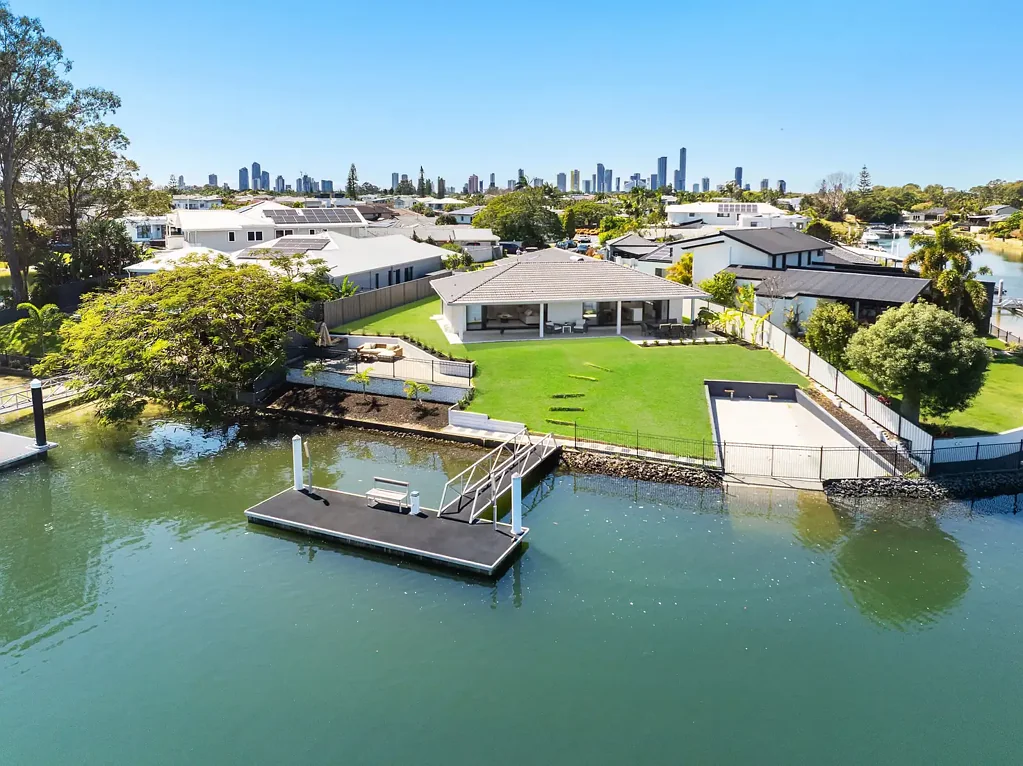 26 Huon Street, Broadbeach Waters, QLD 4218