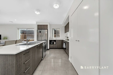 10 Scanlon Street, Aintree, VIC 3336, 4 slaapkamers, 2 badkamers, House