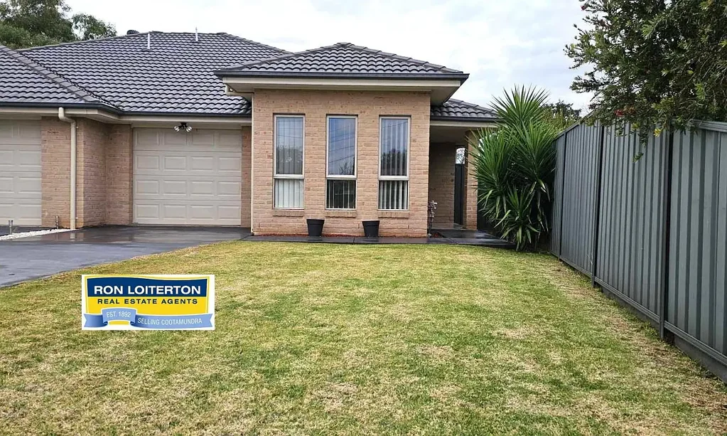 Cootamundra 3 Bedroom Quality Low Maintenance Unit