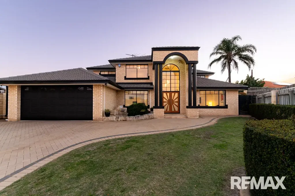 Mindarie 5 Slaapkamer Elevated Family Living With Ocean Views & Exceptional Space