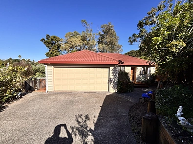 Private living on Les Marston