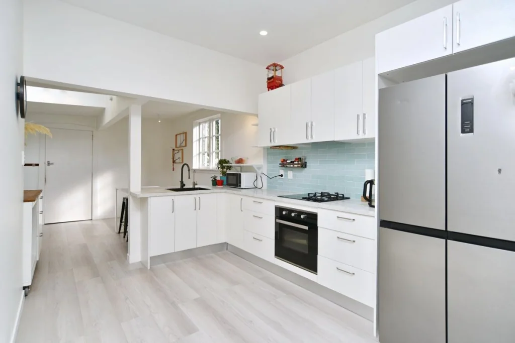 Addington 4房  Entry Level Gem! Double Garage & 1.5 bathrooms!