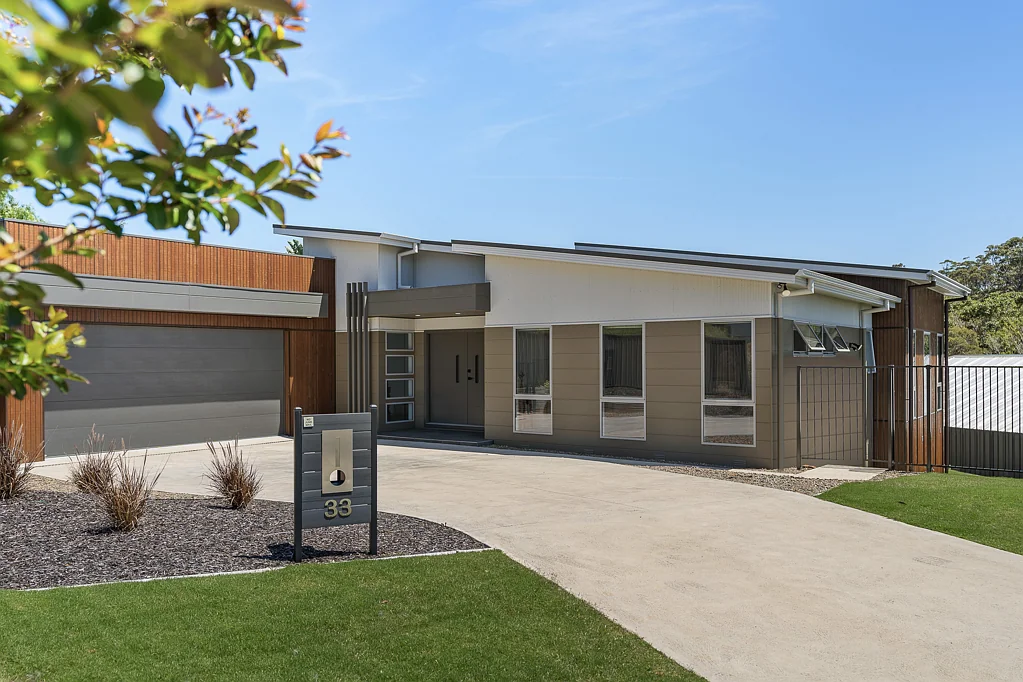 33 Bendoura Street, Mollymook, NSW 2539