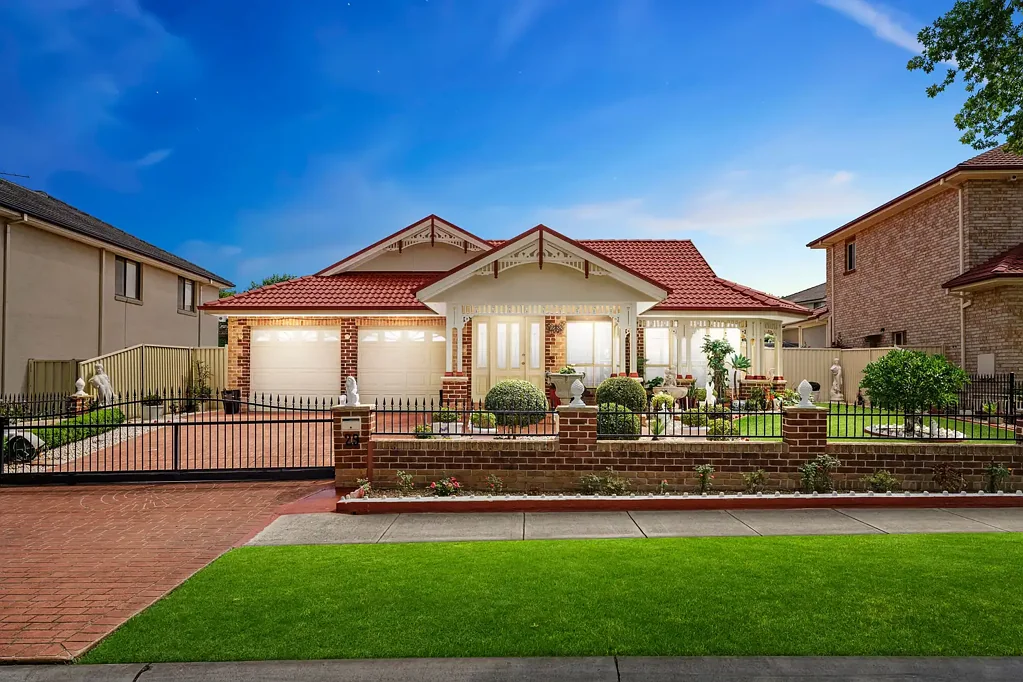 Harrington Park 4બેડરૂમ The Perfect Blend of Space, Style & Family Comfort