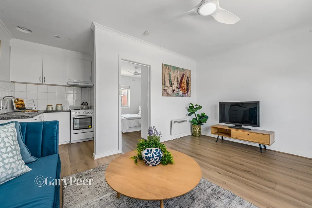 Glen Huntly 1Habitaciones Light filled one bedroom with two car parks