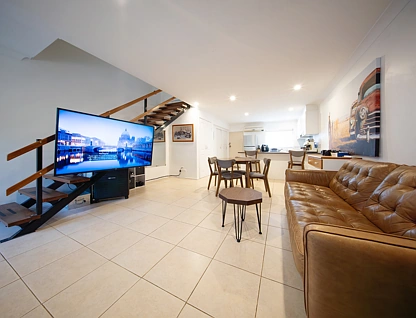 4/188 High Street, Southport, Gold Coast, 2 phòng ngủ, 1 phòng tắm, Apartment