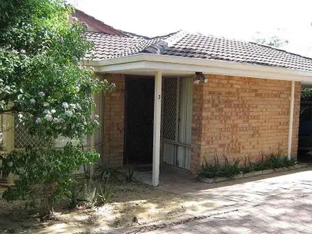 Spacious 3-Bedroom Villa in a Quiet, Convenient Location