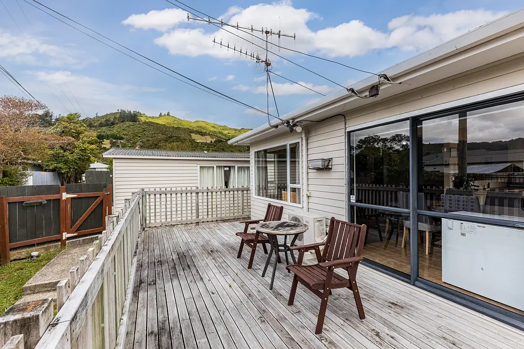Wainuiomata 4બેડરૂમ Vendors Under Contract Elsewhere!!!