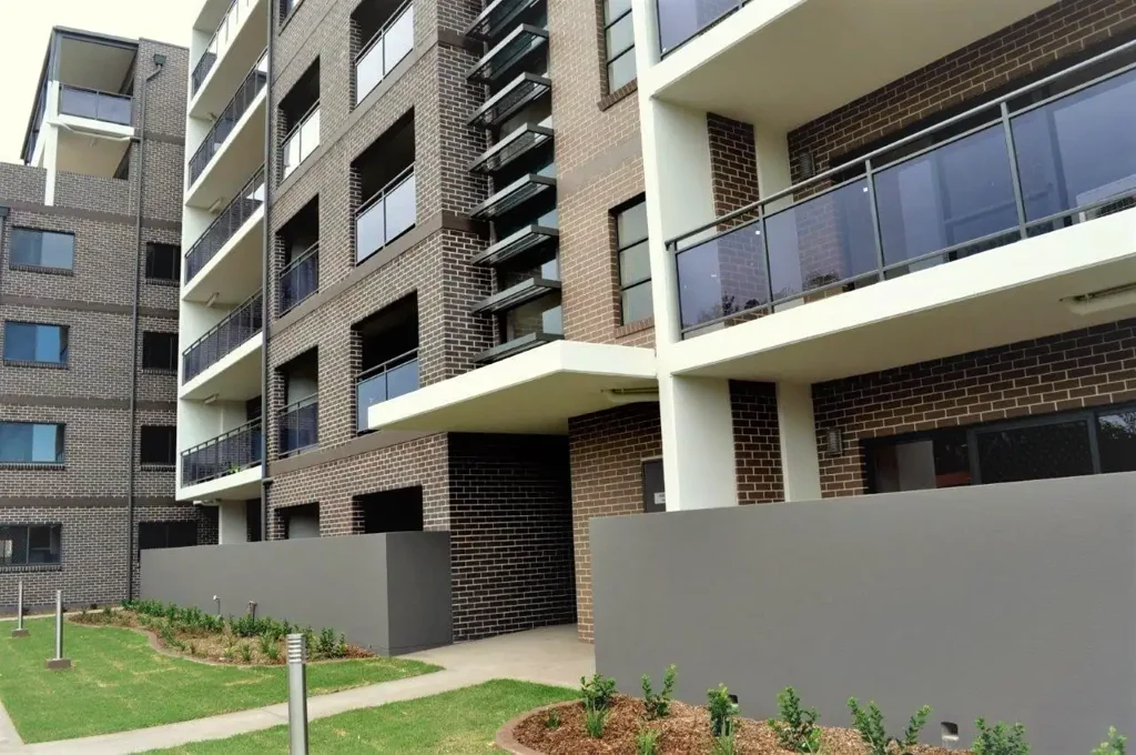 Modern 3-Bedroom Apartment - 1 Week Free Rent!