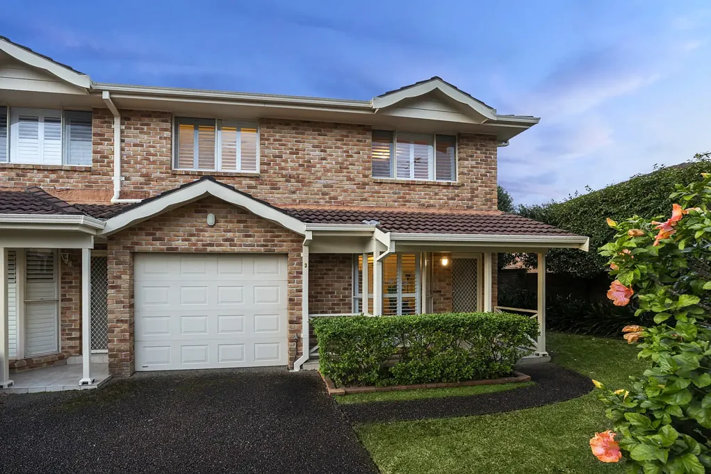 Miranda 3 Bedroom Private Townhouse with Spacious Courtyard